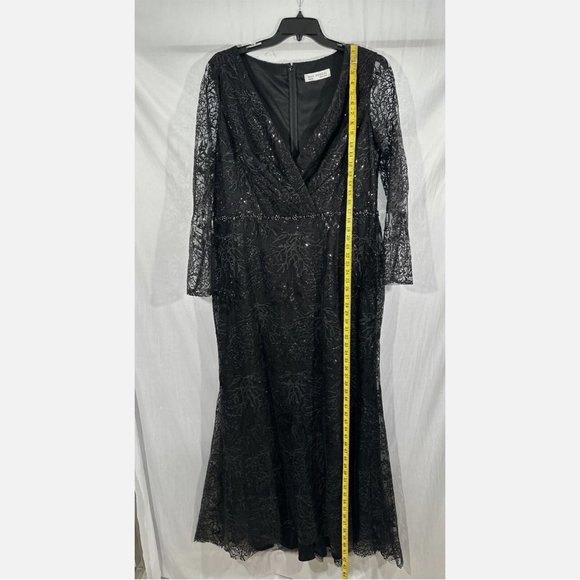 NEW $698 Mac Duggal [ 18 ] Embellished Wrap Over Long Sleeve Gown‎ Black - Picture 5 of 15